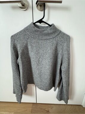 Universal Thread Women's Gray Cowl Neck Sweater